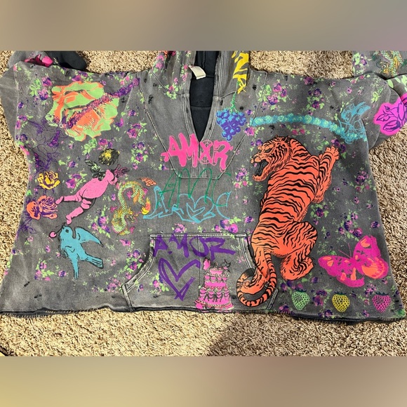 Magnolia Pearl Graphics Raji Hoodie - Picture 10 of 12